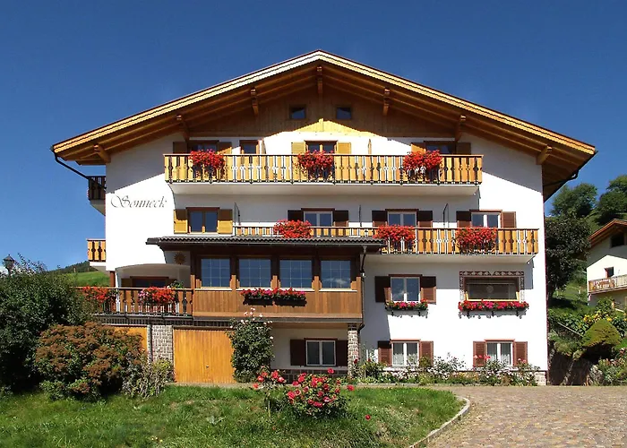 Hotel Garni Sonneck Lajen